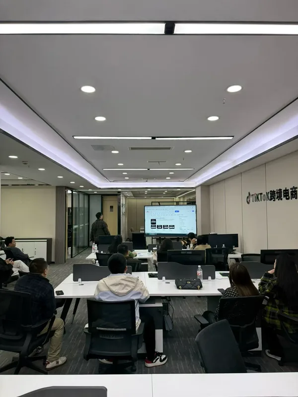 千售AI办公环境